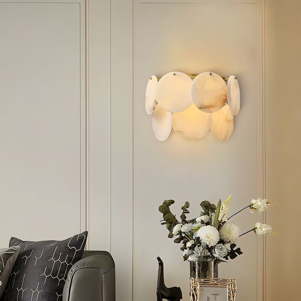 Avenlith wandlamp met overlappende albasten ronde schijven