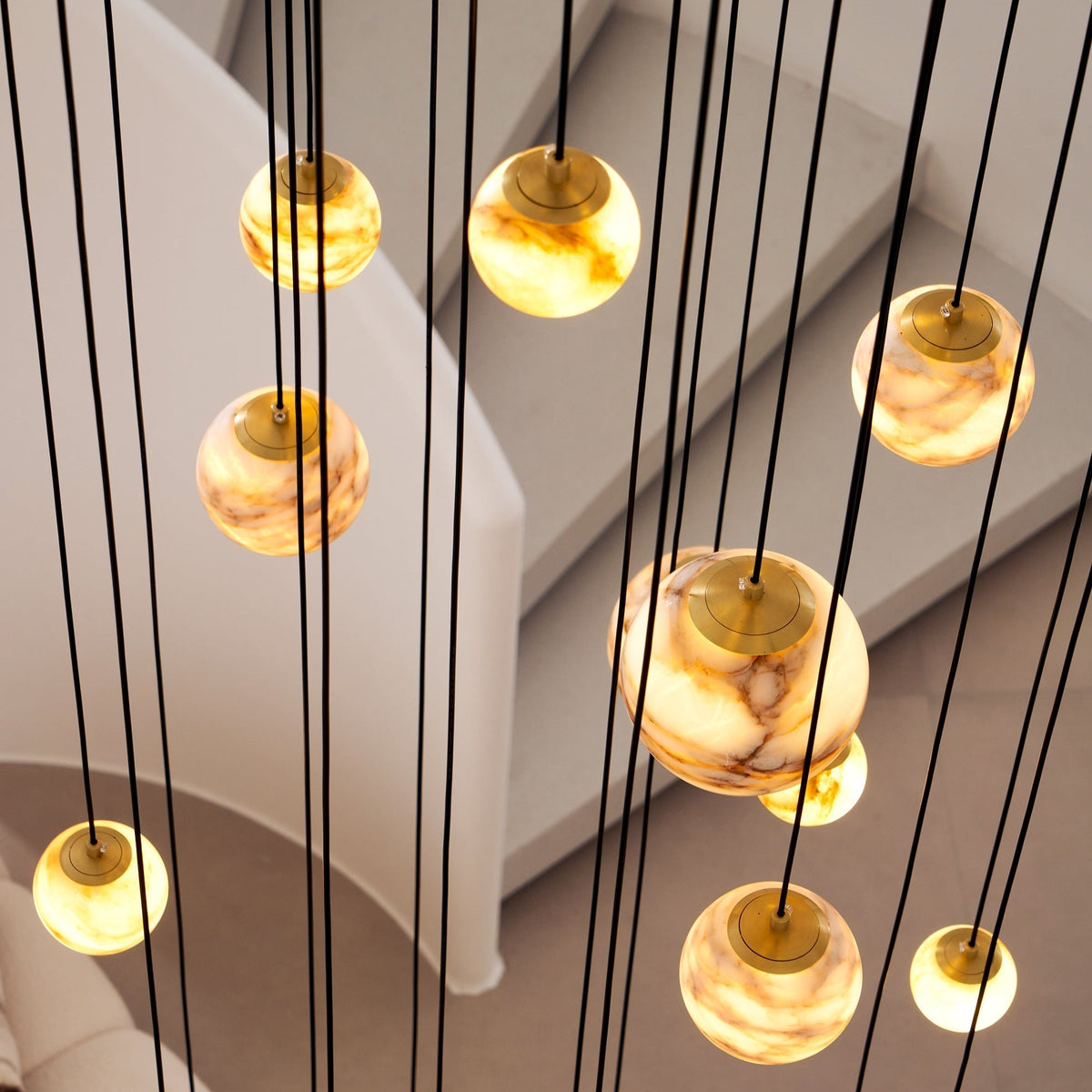 Sultana kroonluchter albast Cluster Orb Cascade