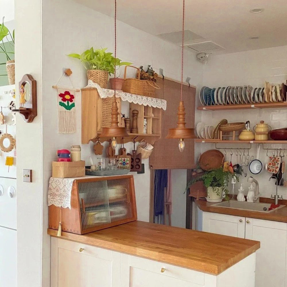 Teriinise hanglamp van walnoothout