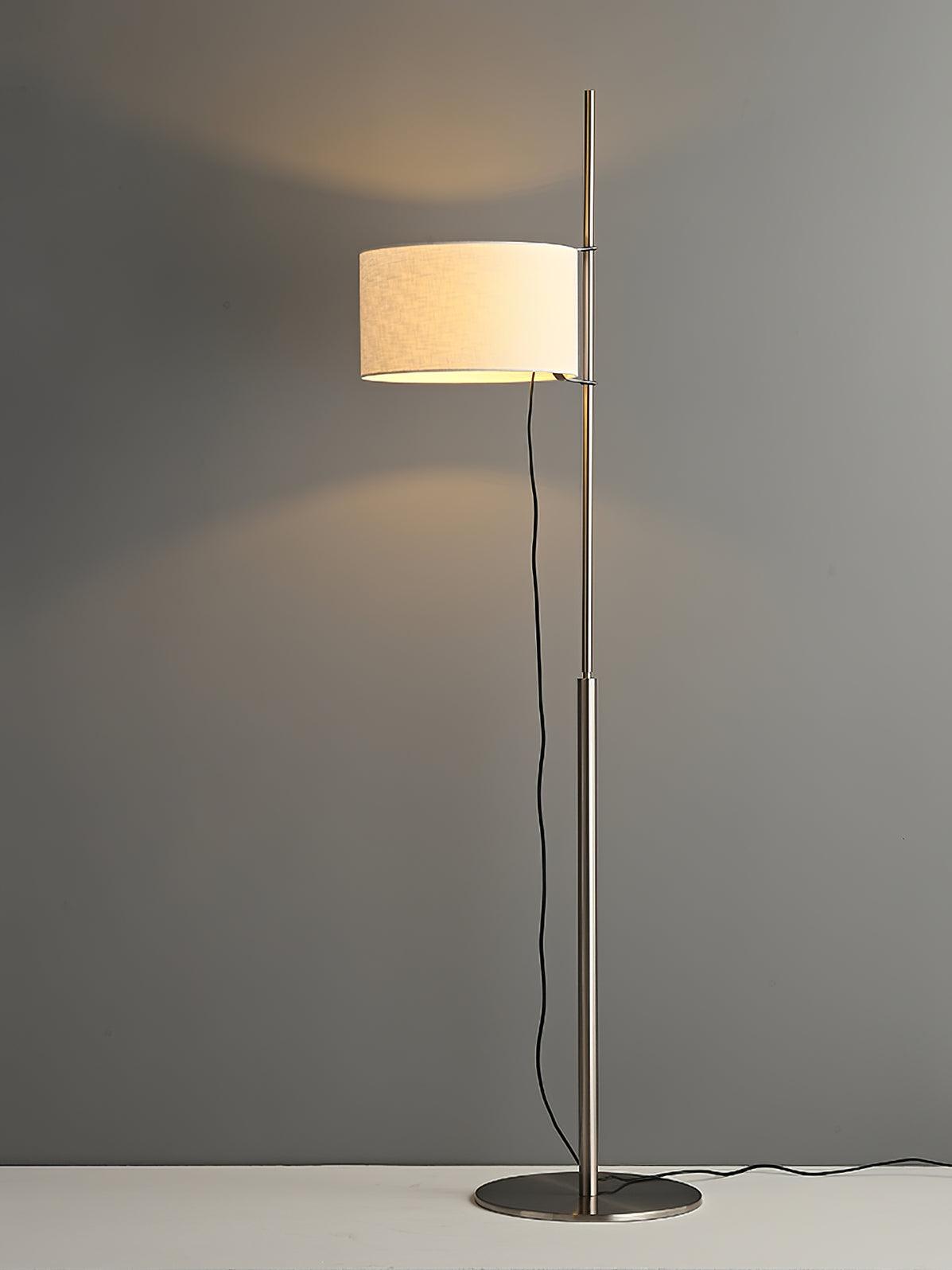 Vindis vloerlamp met houten kap en textiel