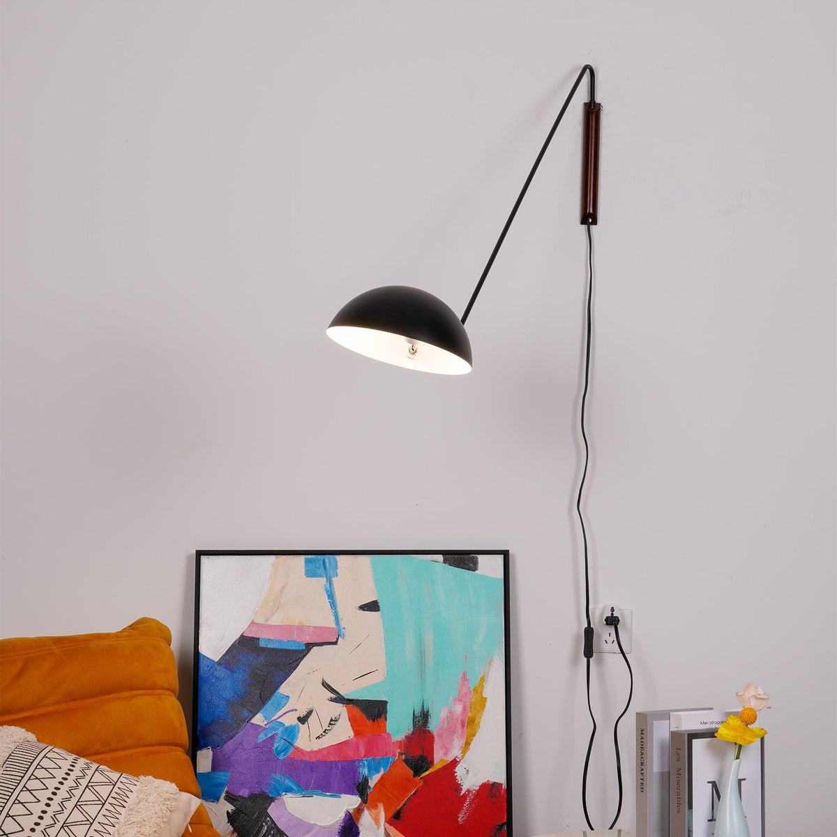 Lirixel wandlamp van walnoot