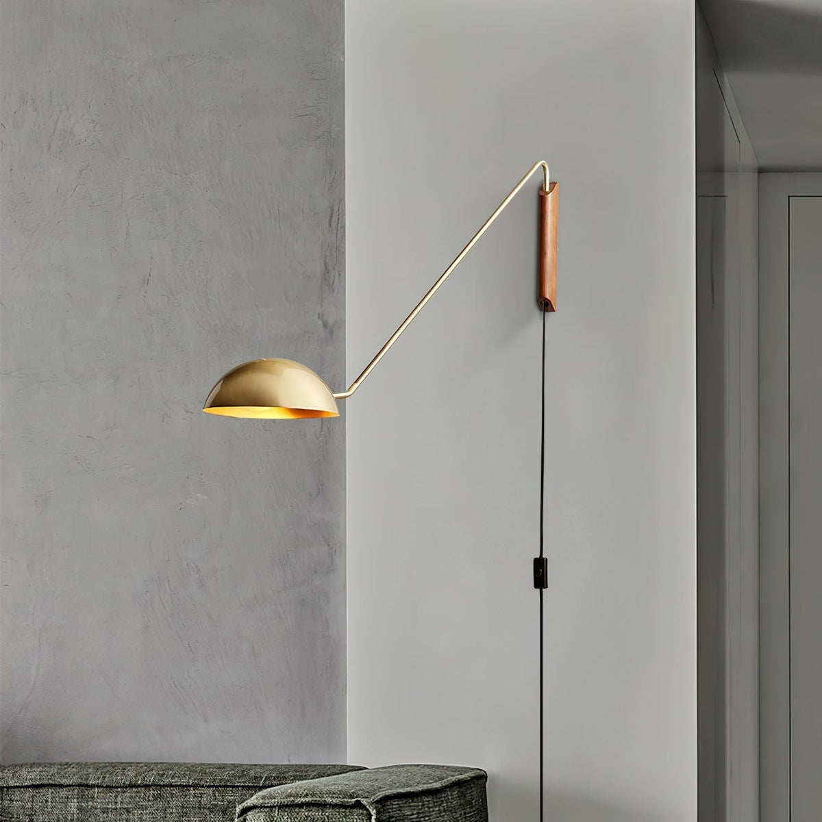 Lirixel wandlamp van walnoot