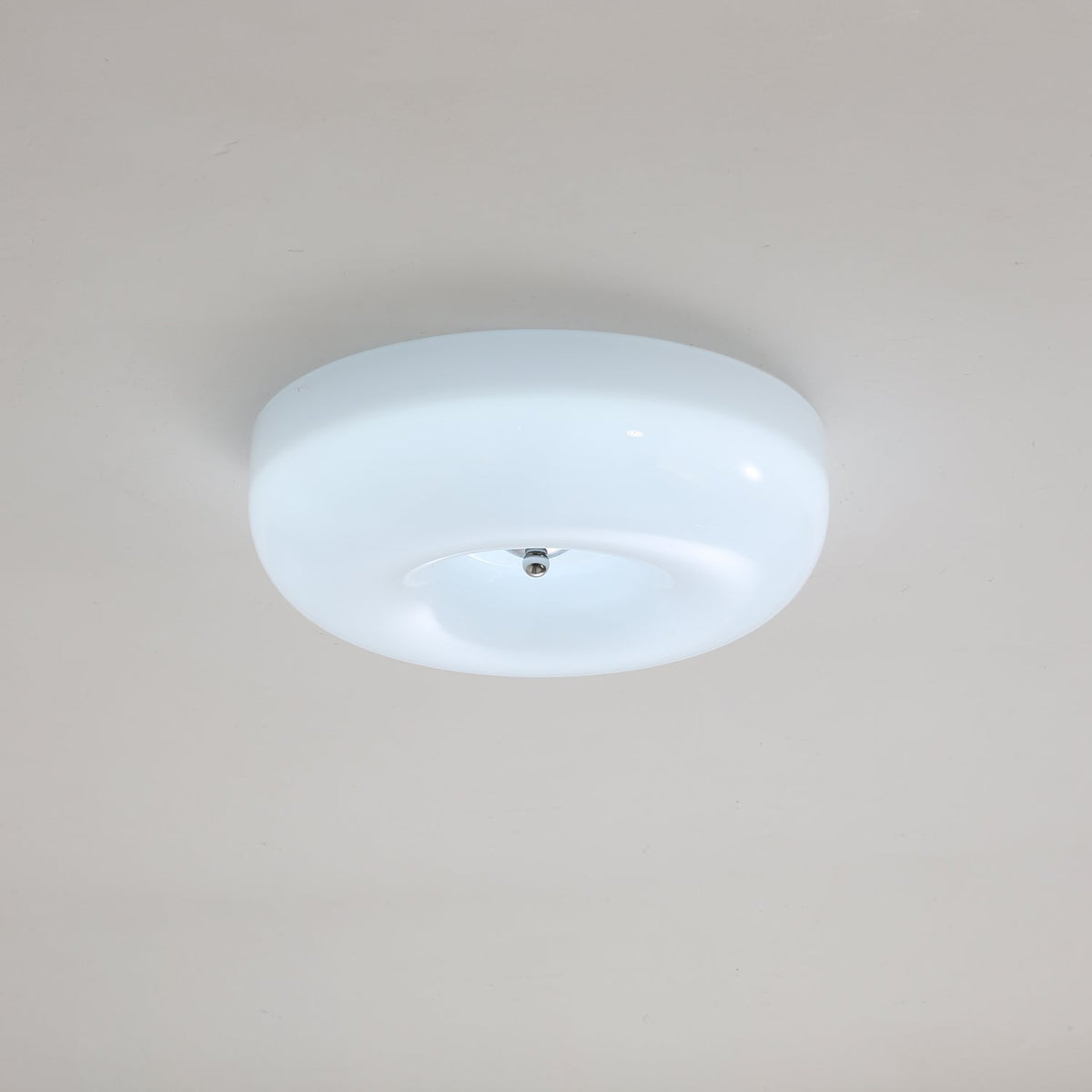Cam Moderne plafondlamp van glas met minimalistisch swirl-ontwerp