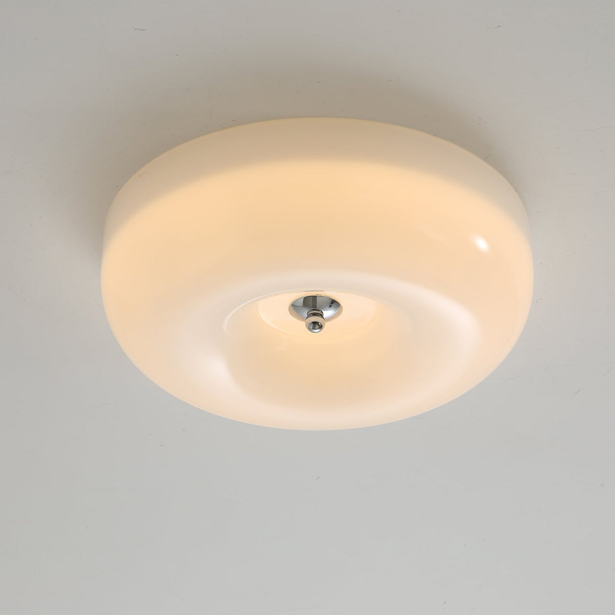 Cam Moderne plafondlamp van glas met minimalistisch swirl-ontwerp