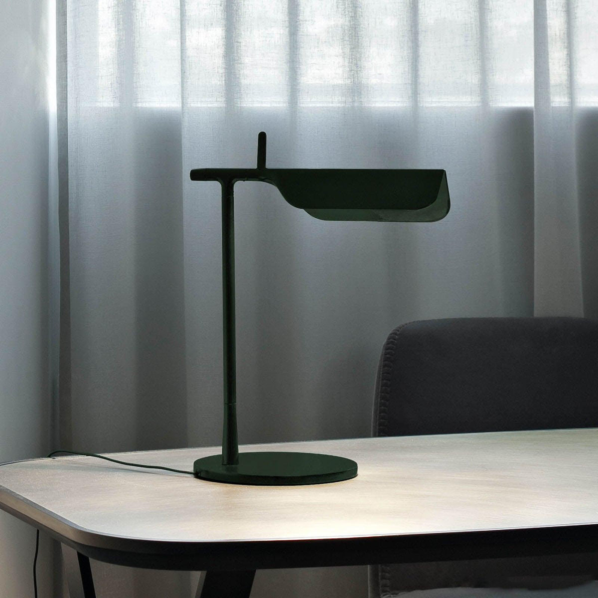 Cilorn acryl tafellamp met minimalistisch ontwerp