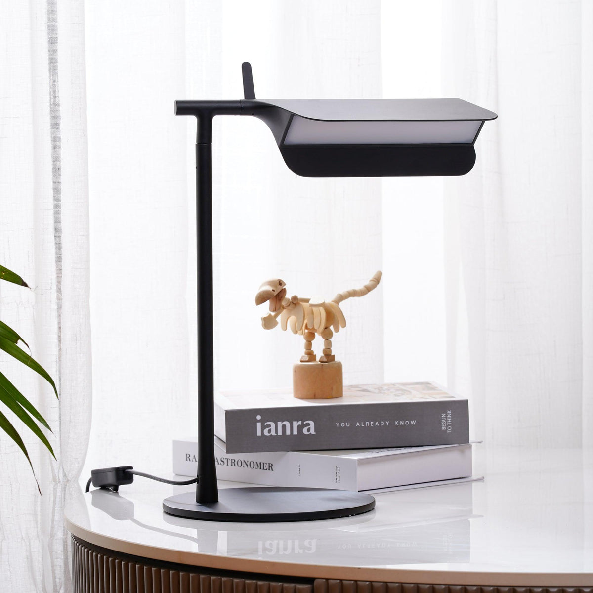 Cilorn acryl tafellamp met minimalistisch ontwerp