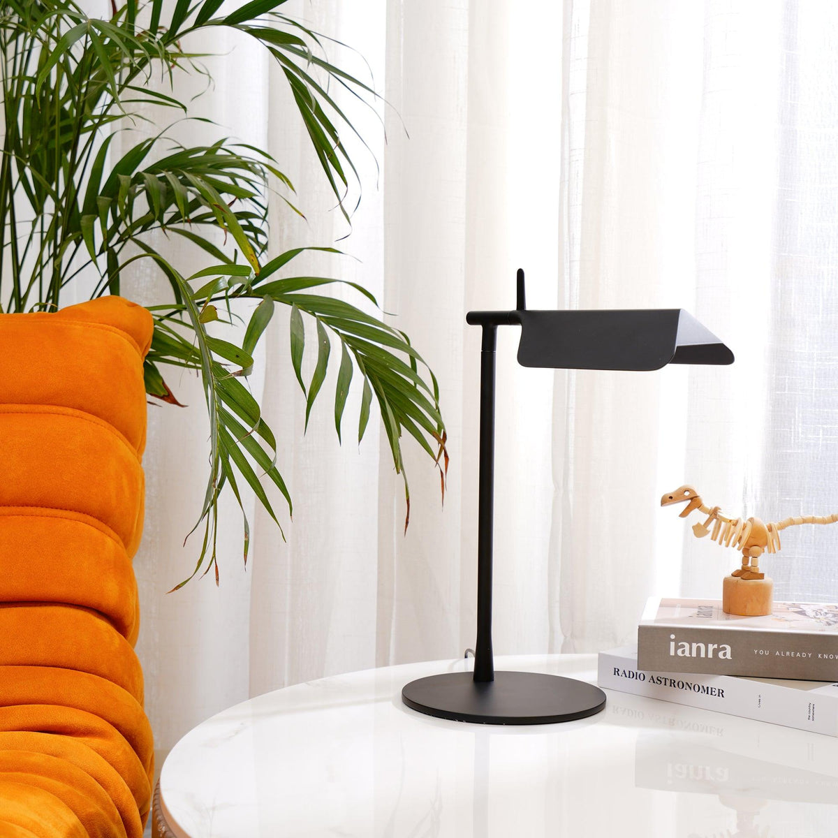 Cilorn acryl tafellamp met minimalistisch ontwerp