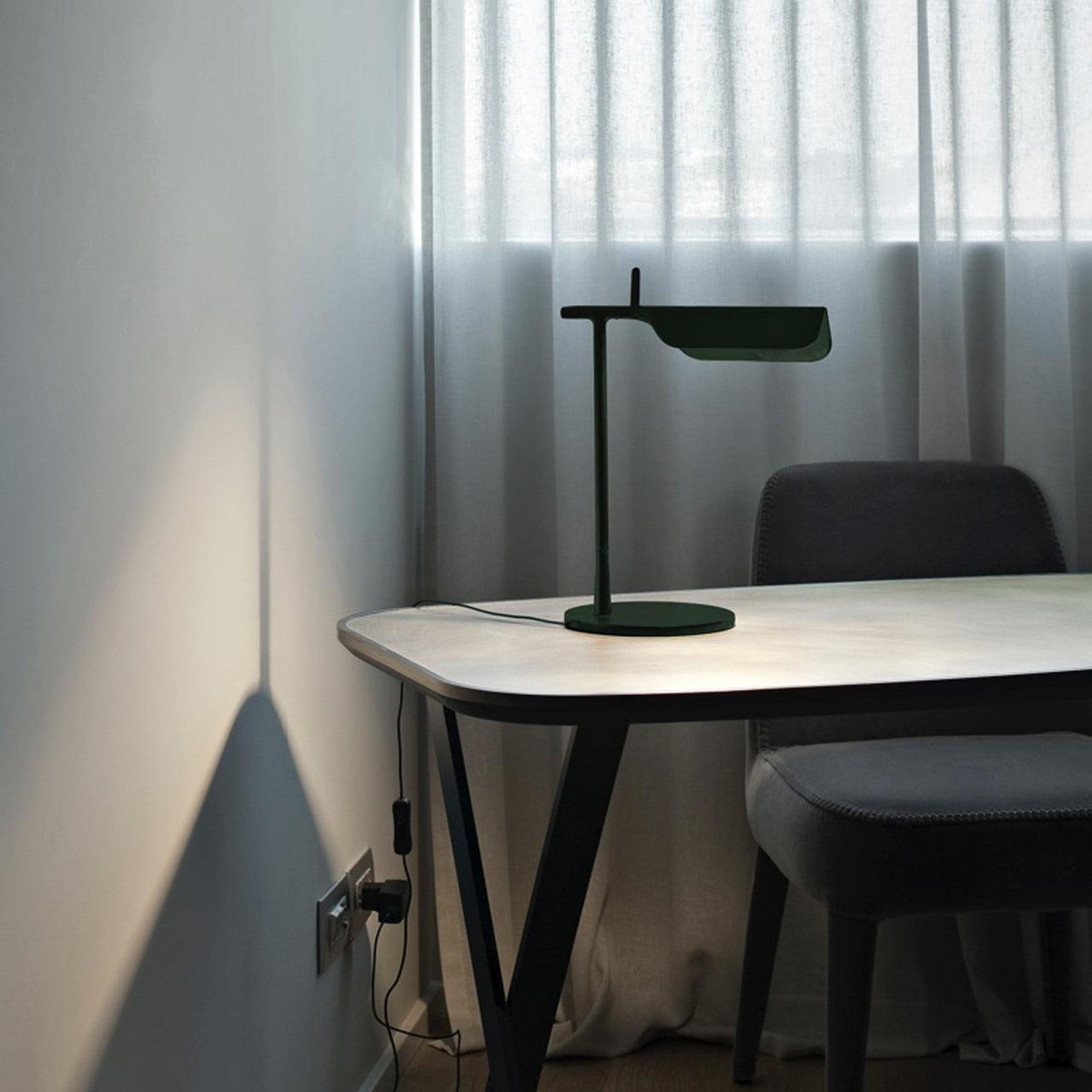 Cilorn acryl tafellamp met minimalistisch ontwerp