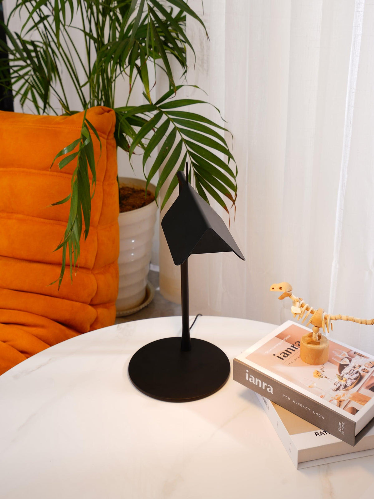 Cilorn acryl tafellamp met minimalistisch ontwerp
