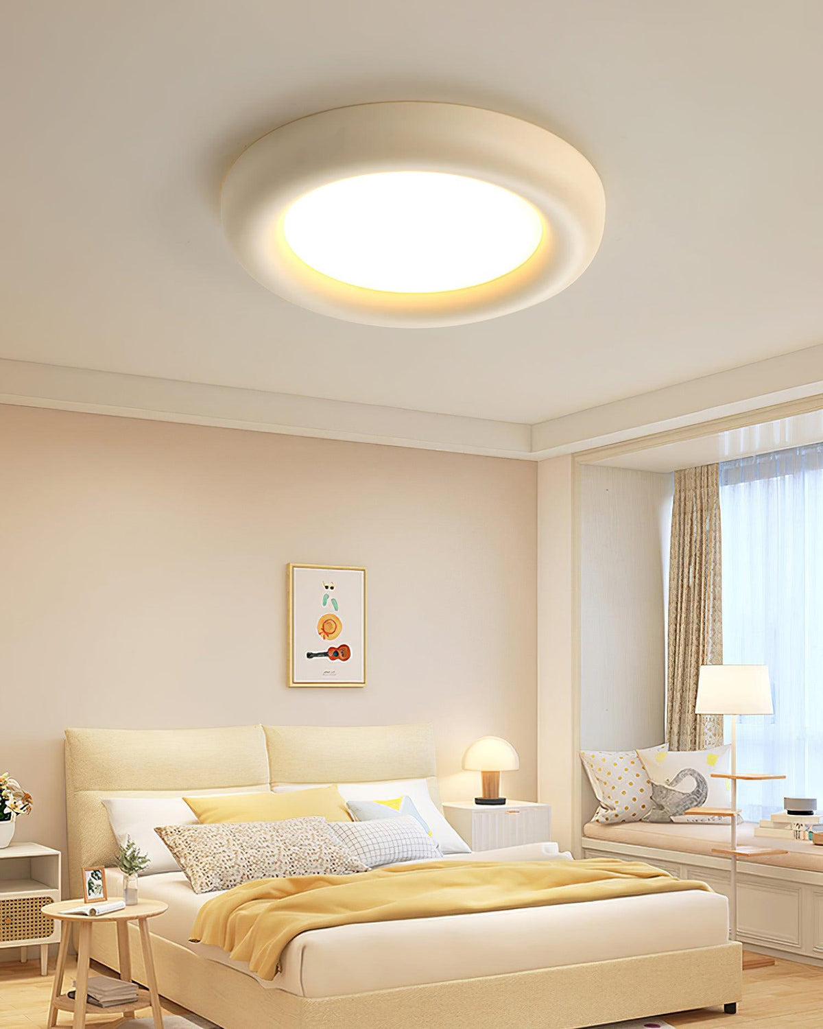 Minimalistische vlakke plafondlamp met acrylkap in beige