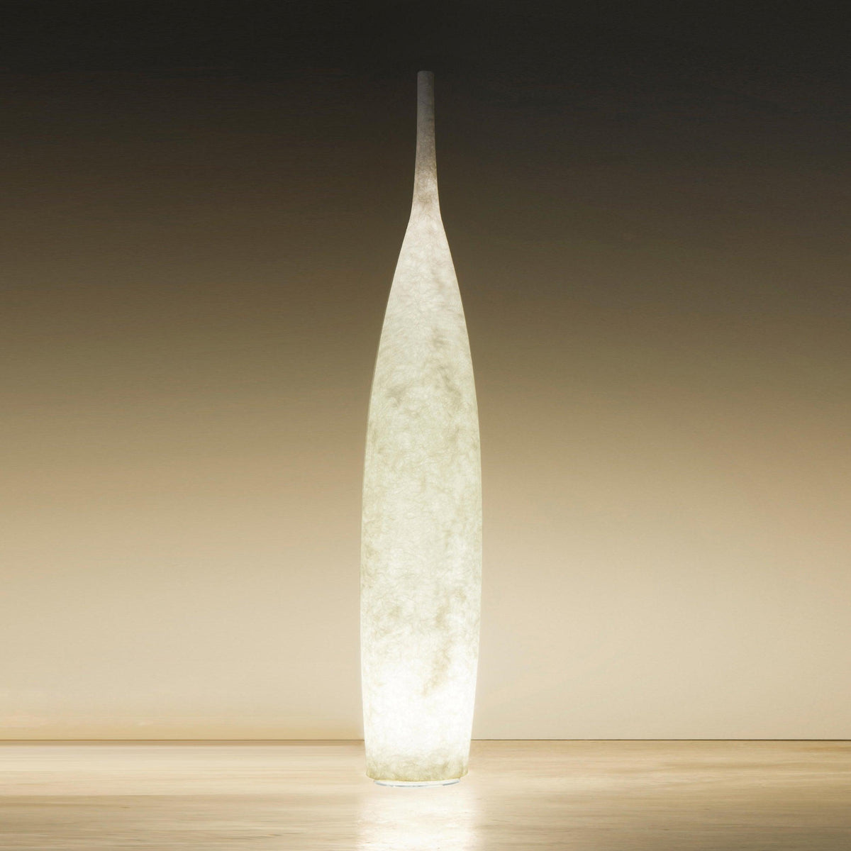 Nirivia Moderne vloerlamp van hars