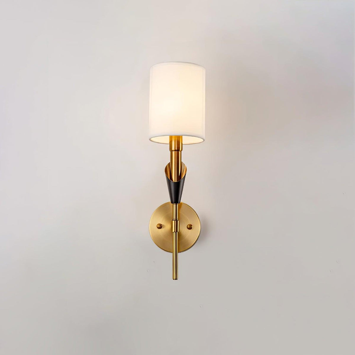 Eurzorira wandlamp met stoffen kap