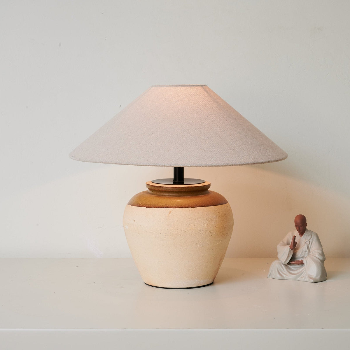 Eric Moderne tafellamp van keramiek