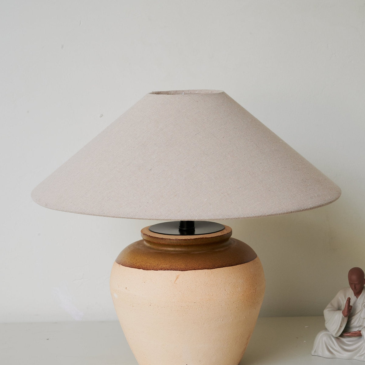 Eric Moderne tafellamp van keramiek