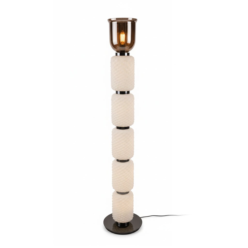 Valdorne vloerlamp met textuur en lagen van glas