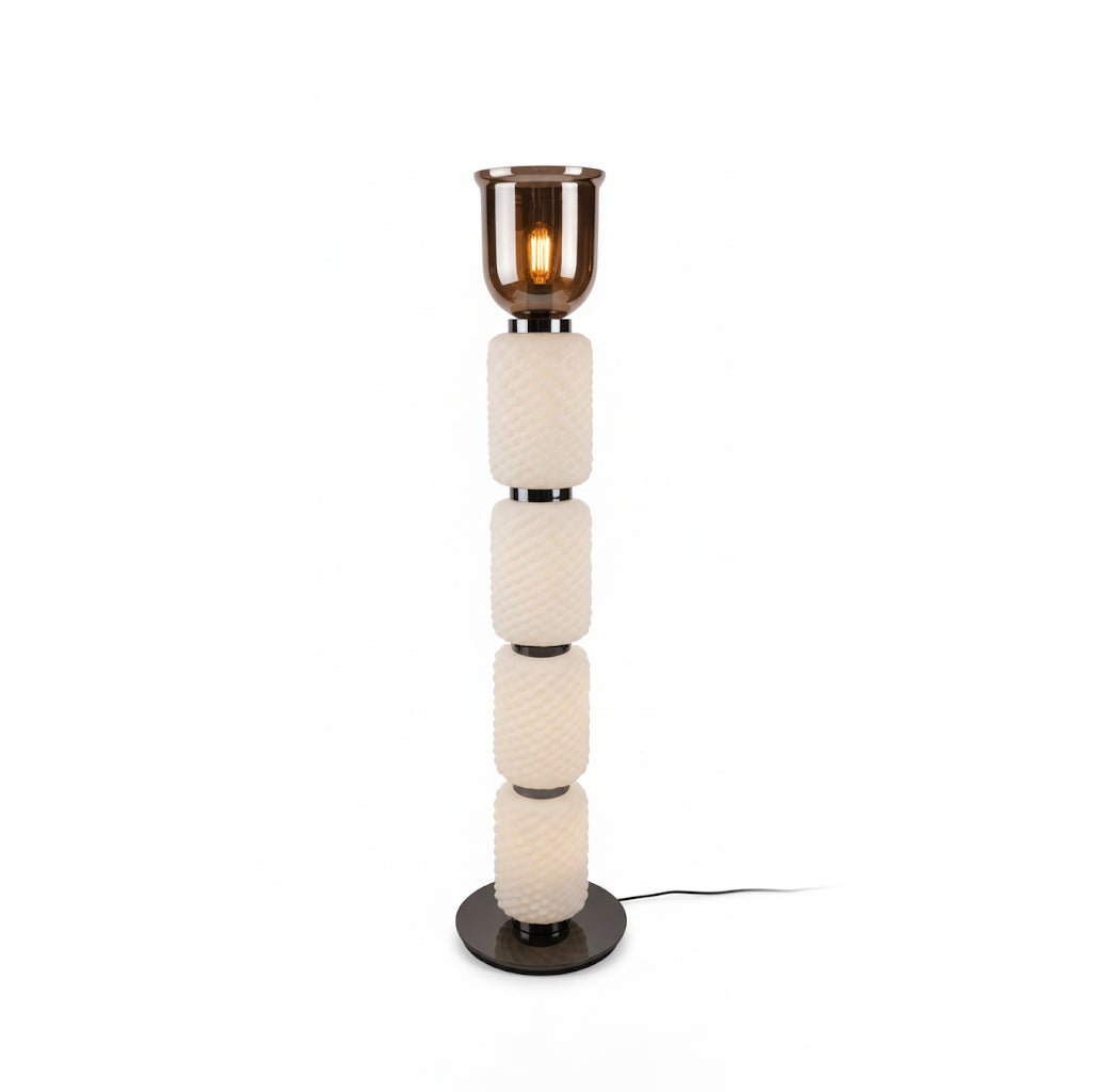 Valdorne vloerlamp met textuur en lagen van glas