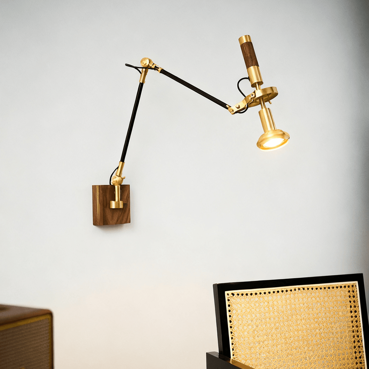 Liravo houten wandlamp