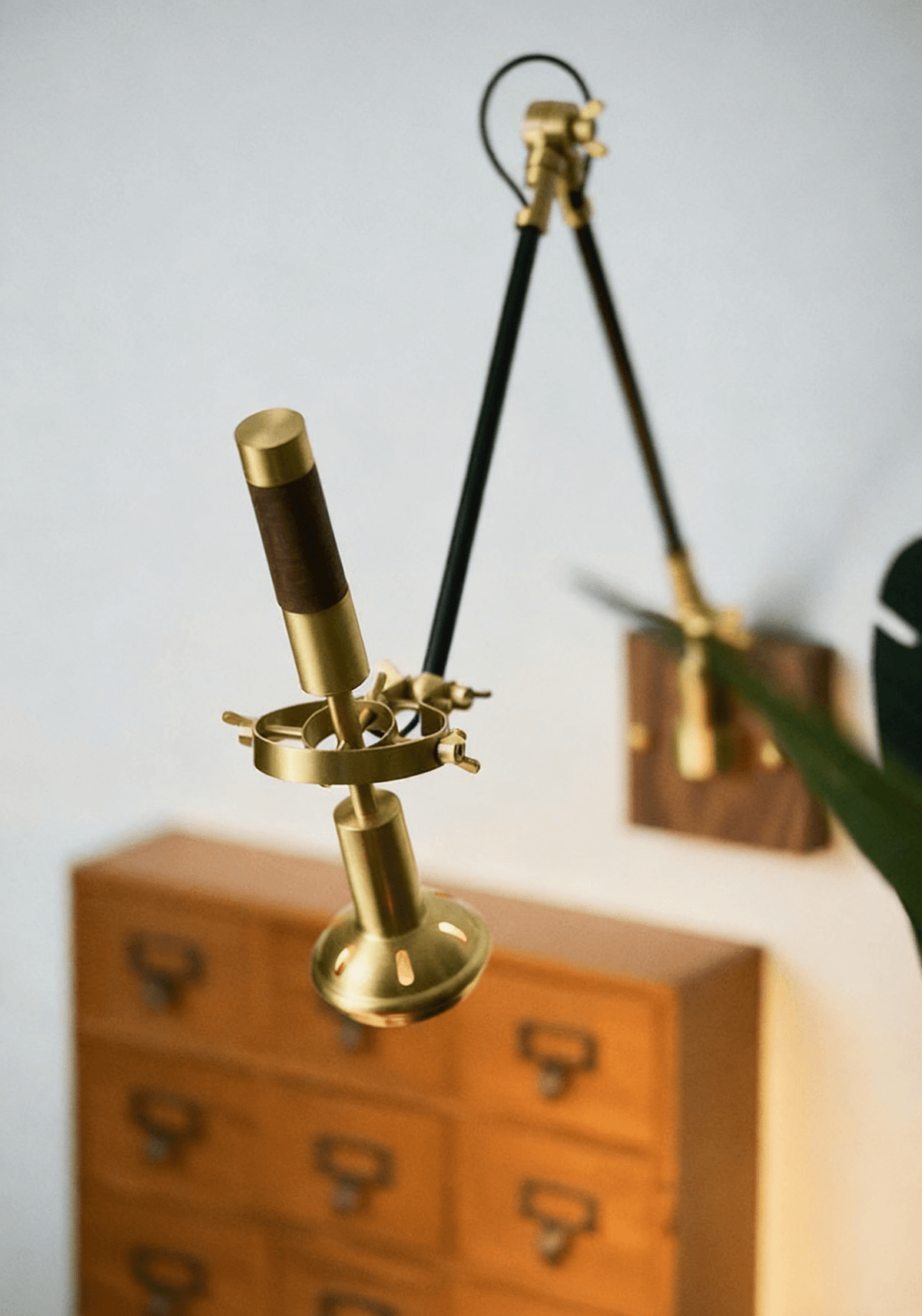 Liravo houten wandlamp