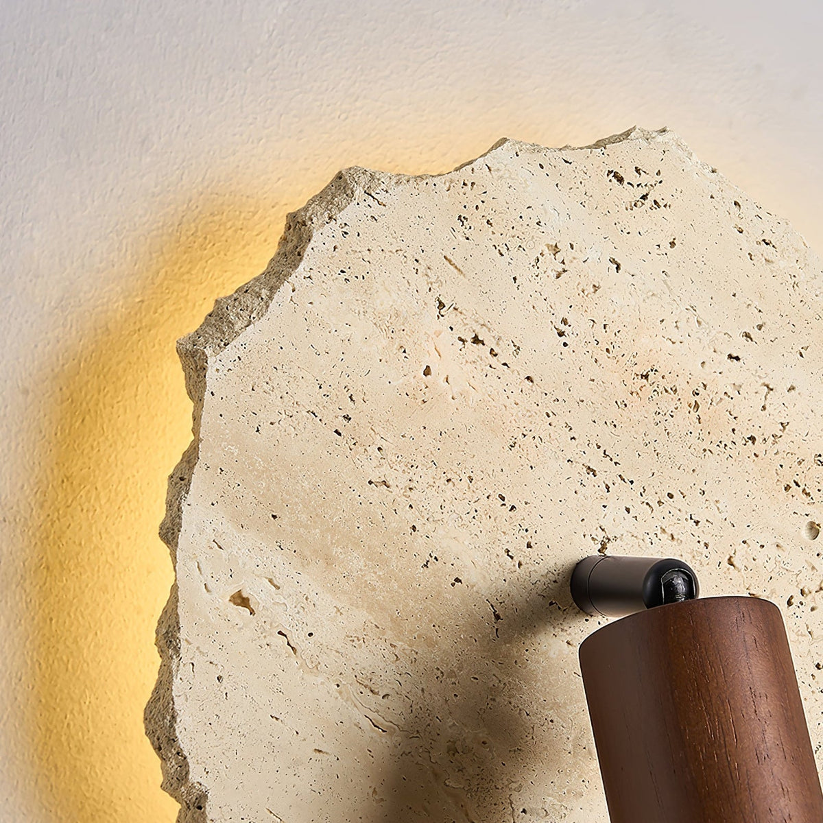 Valeriella wandlamp in Geel travertin