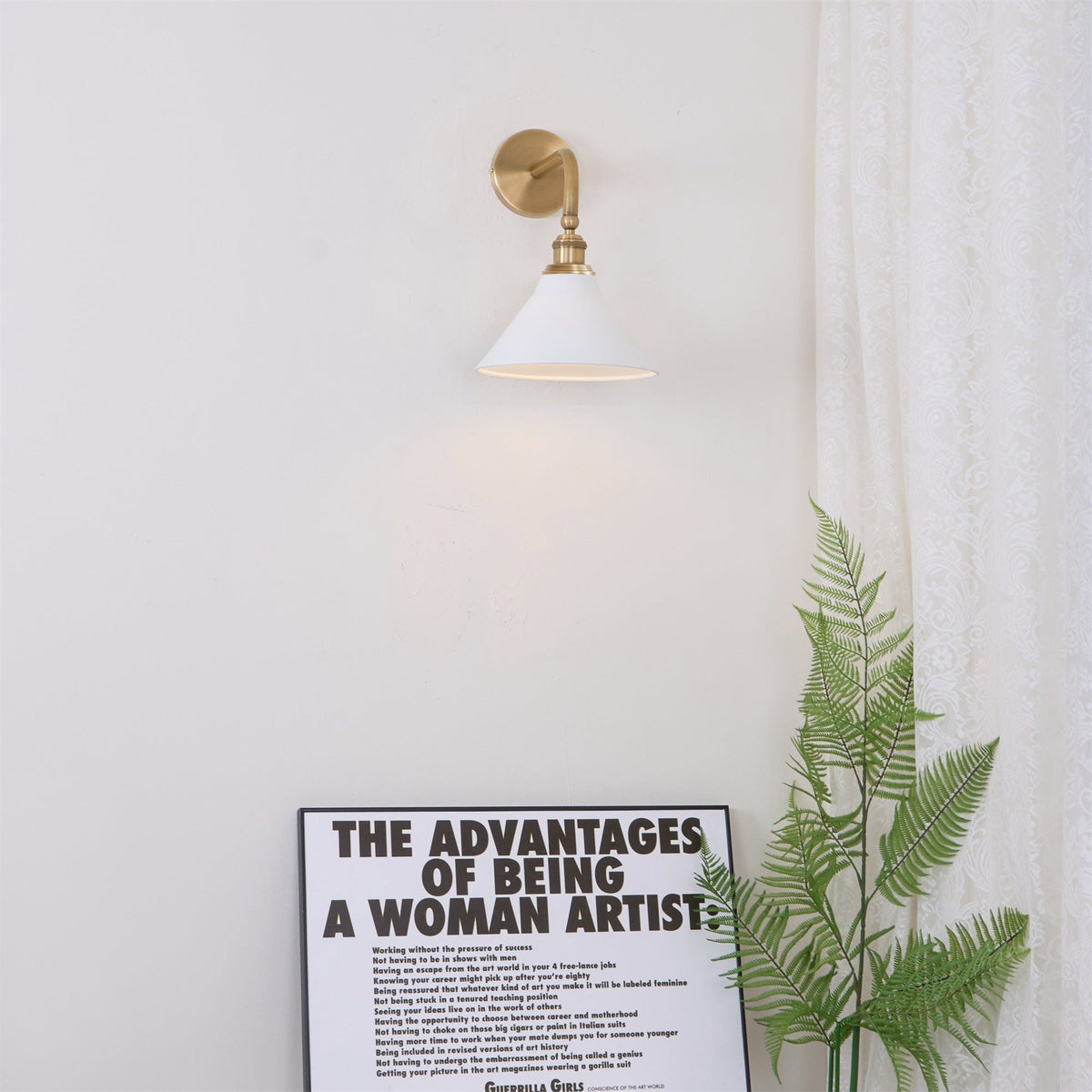 Zaya Minimalistische wandlamp van metaal