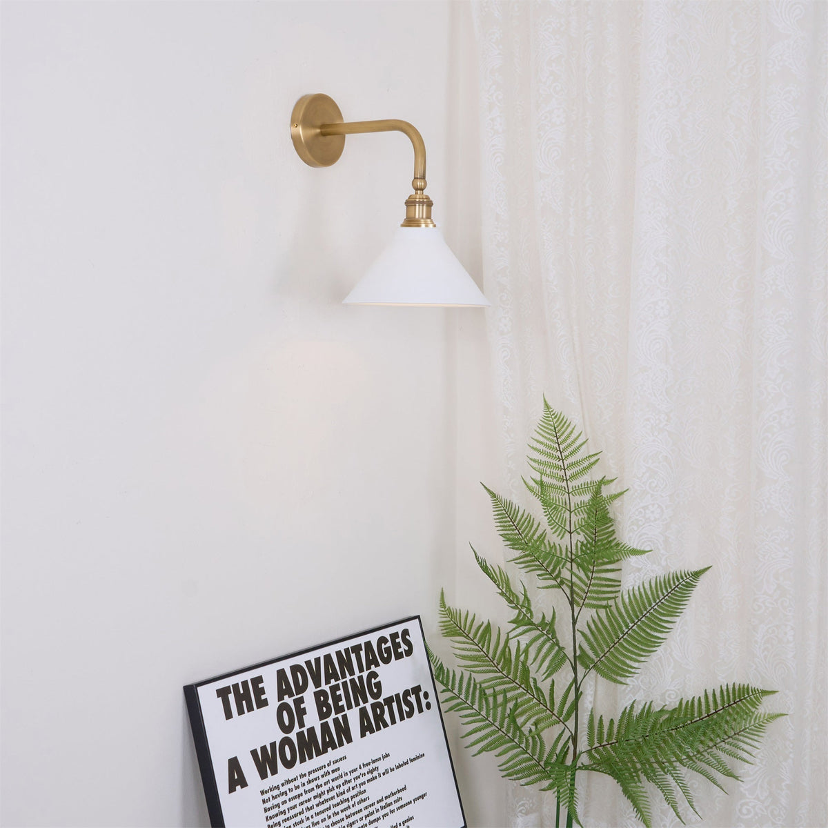 Zaya Minimalistische wandlamp van metaal