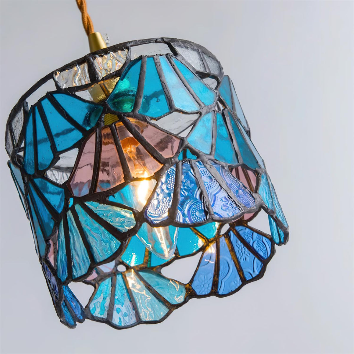 Lioraen Tiffany hanglamp met klassiek ontwerp