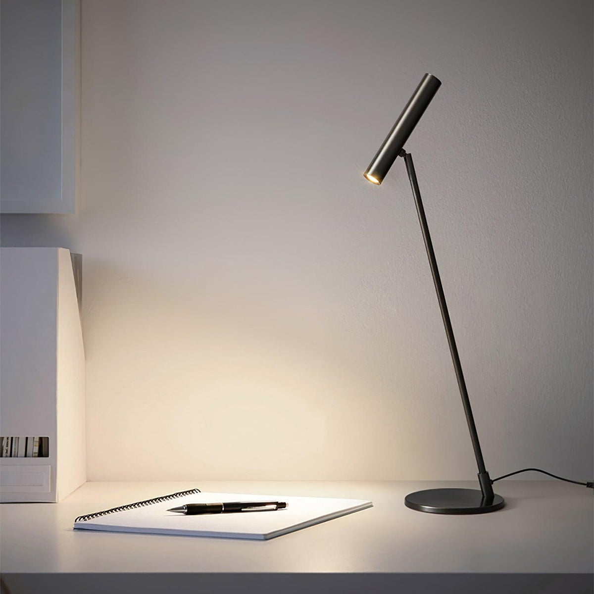 Anor minimalistisch tafellamp