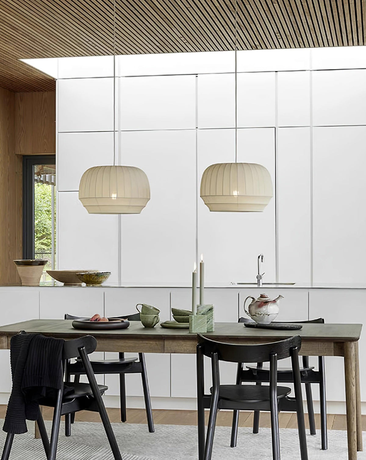 Taro hanglamp zijde kap witte stof verticale lijnen zachte moderne minimalistisch