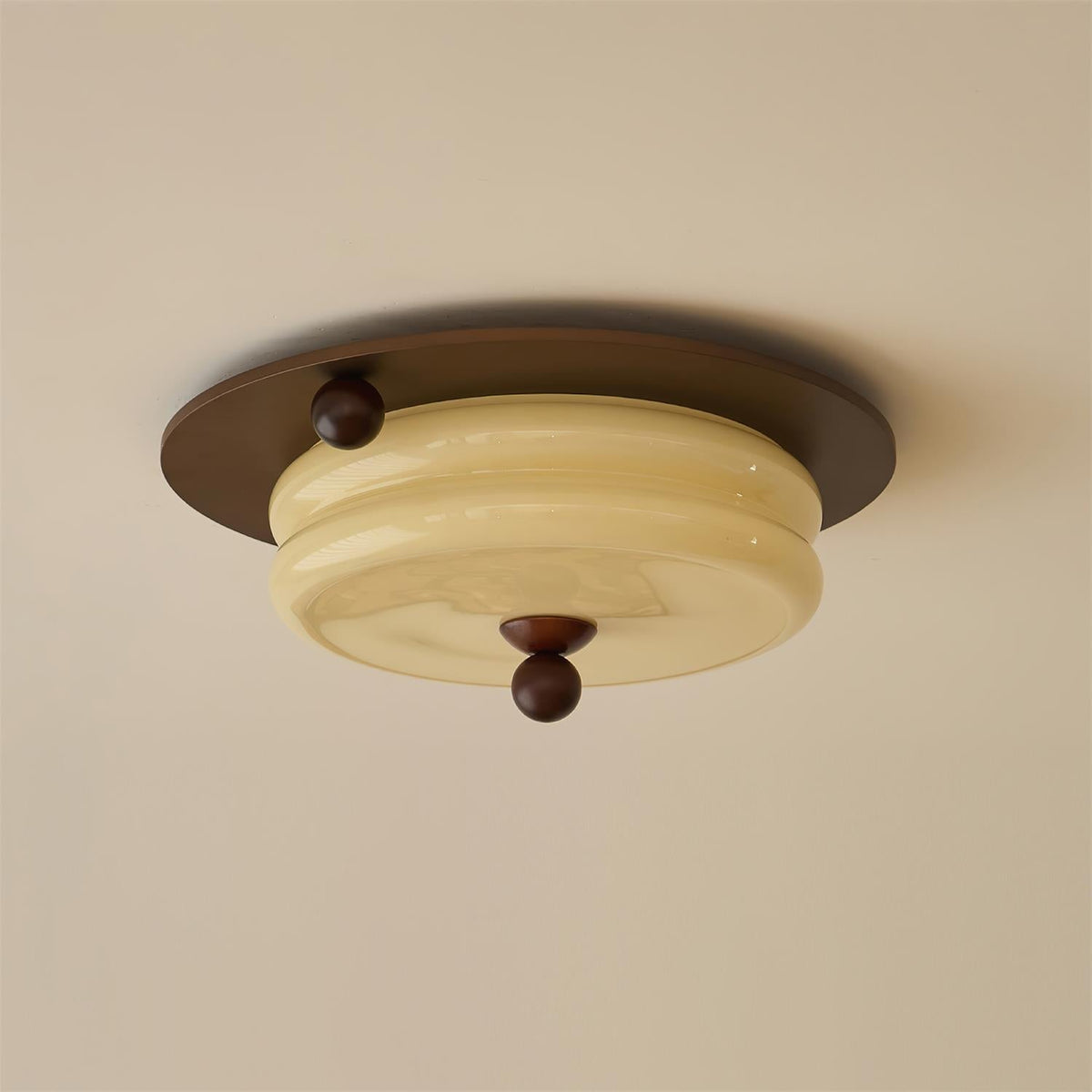 Rinoria plafondlamp van walnoothout