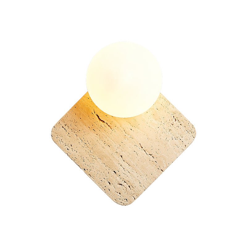Pia wandlamp met bolvormige kap van walnoothout