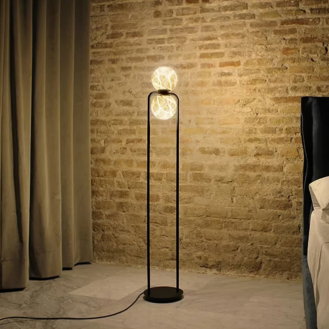 Cirenaine vloerlamp