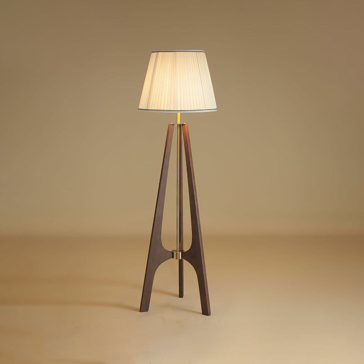 Halvyn Tripod vloerlamp