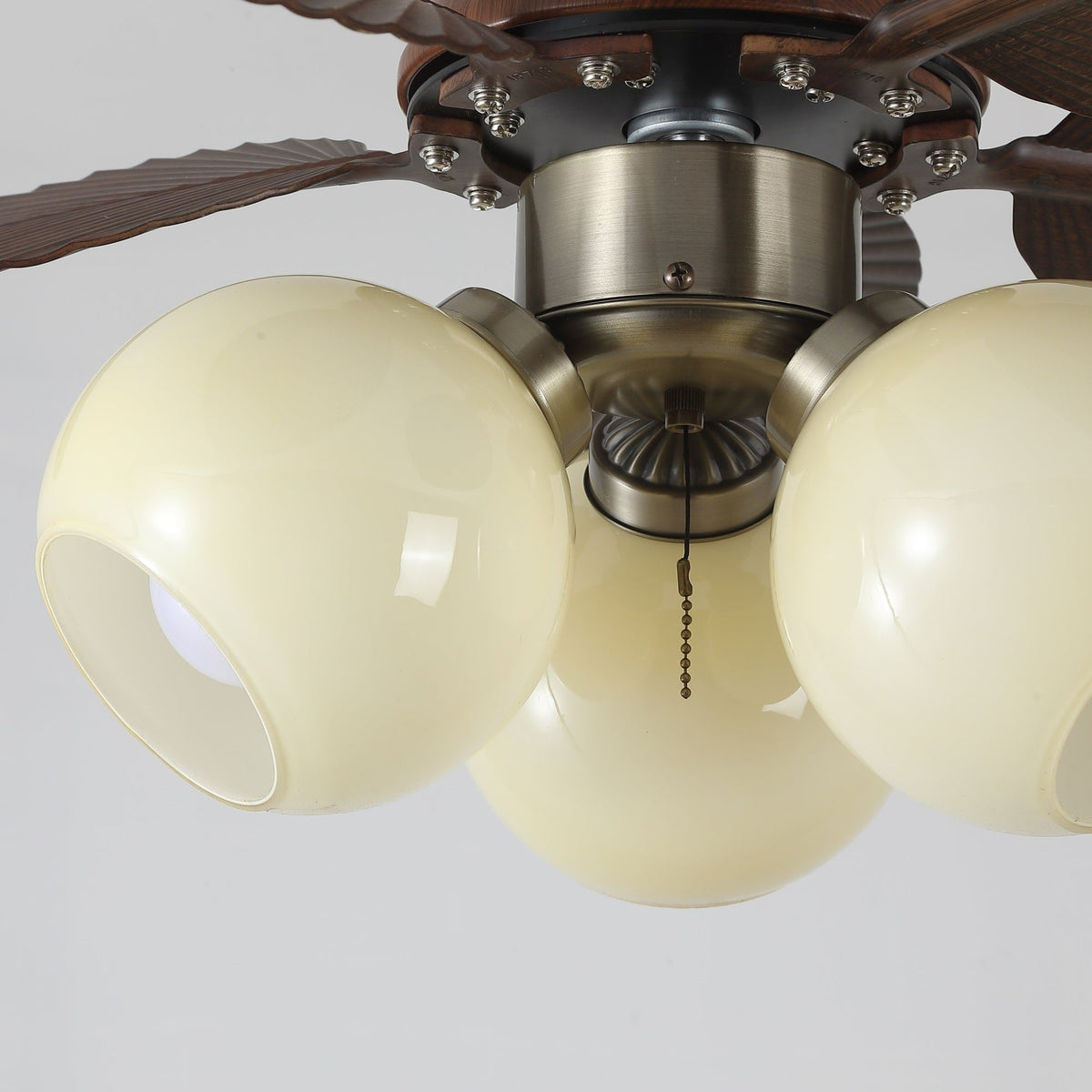 Walden plafondventilator met verlichting in walnootkleur