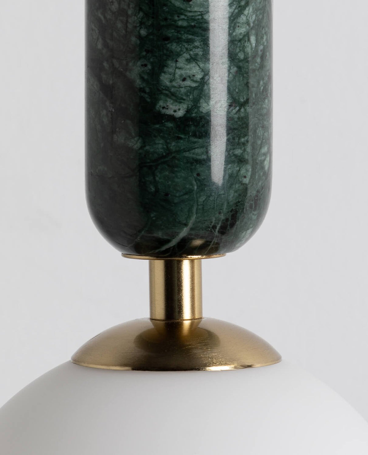 Aveneraria wandlamp