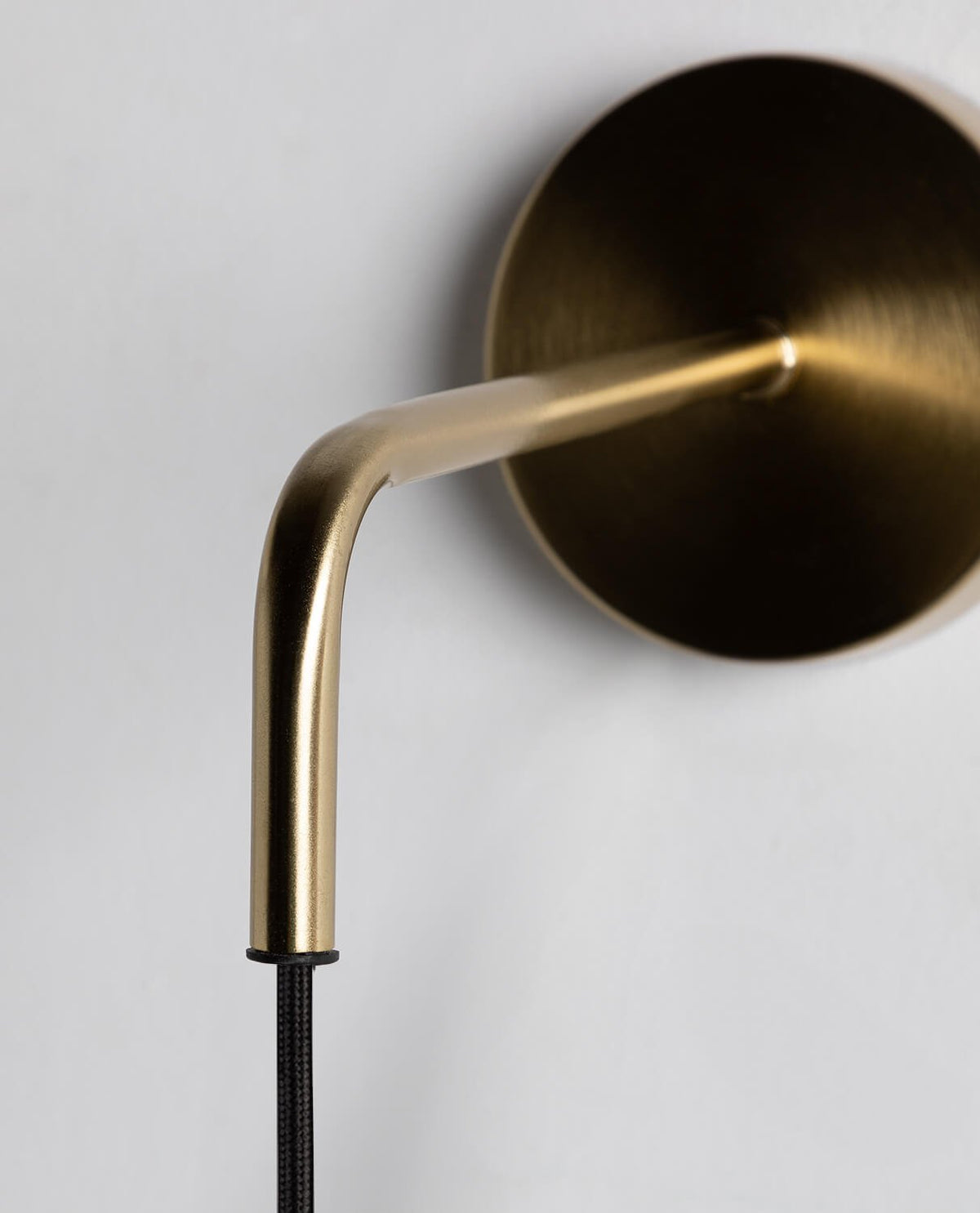 Aveneraria wandlamp