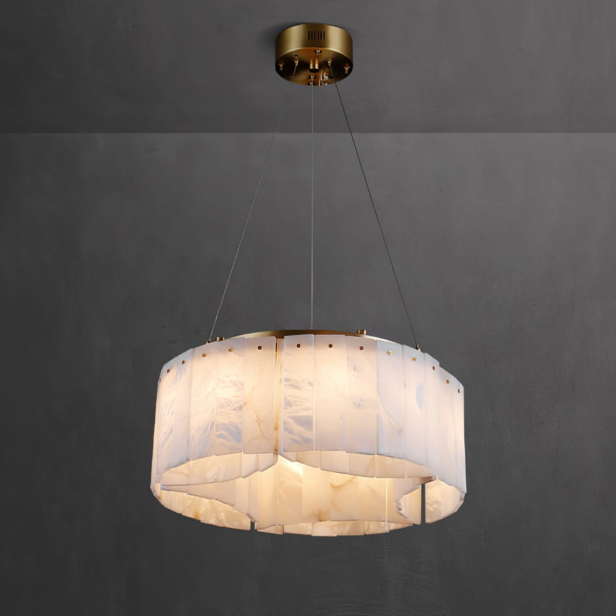 Ilveliel dubbele hanglamp met albasten kap in goudkleurige afwerking