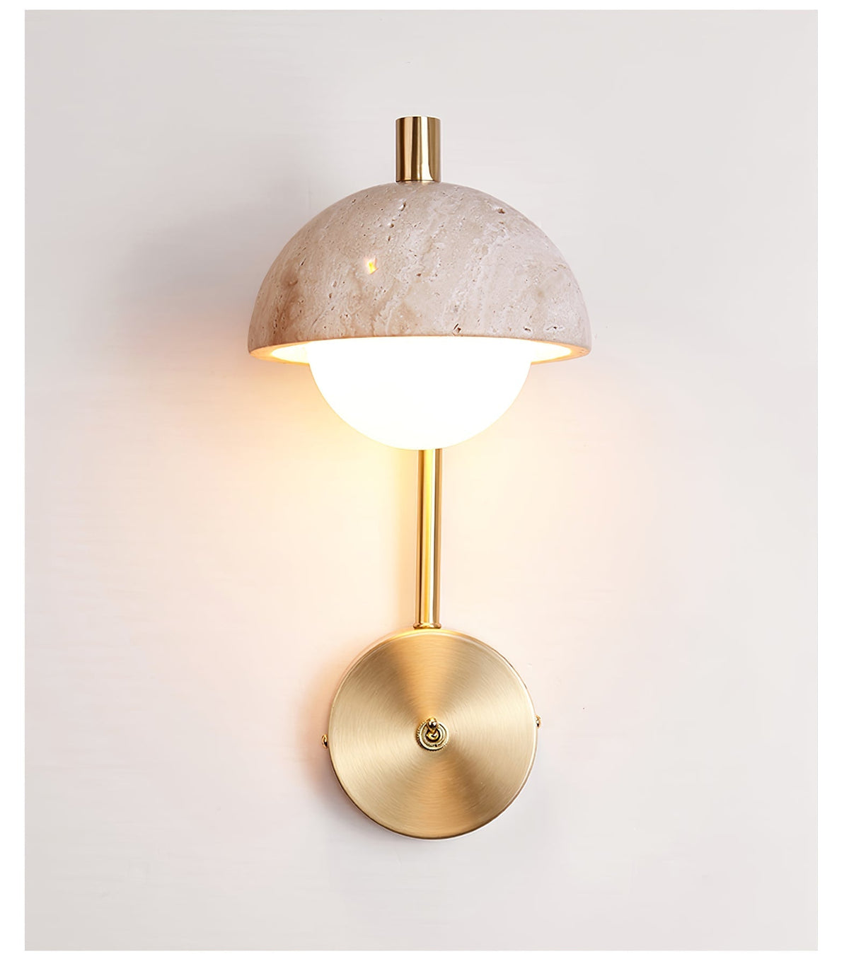 Seraaya wandlamp in geel travertin met goudkleurige afwerking