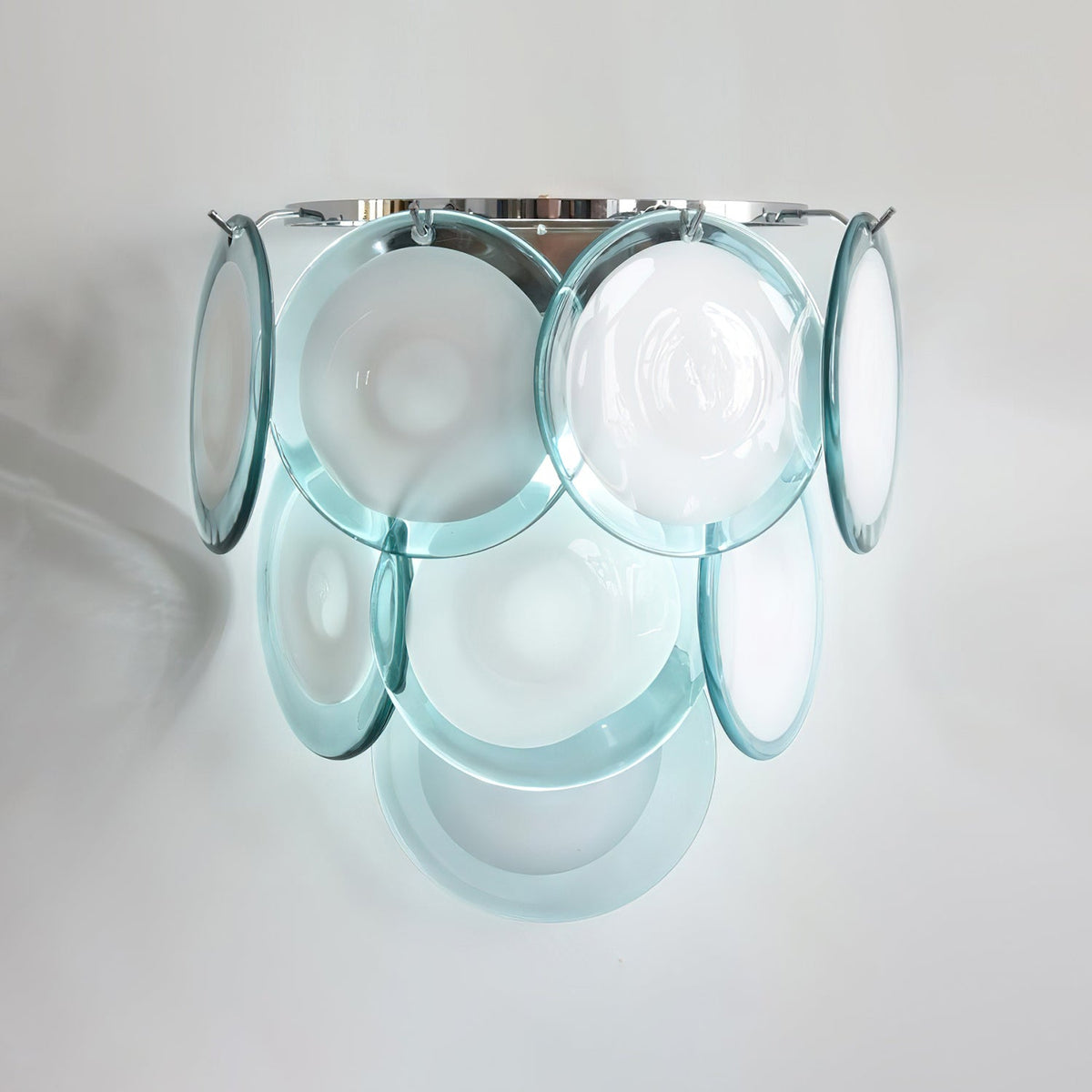 Elisa wandlamp van glas met meerkleurig kunstglas