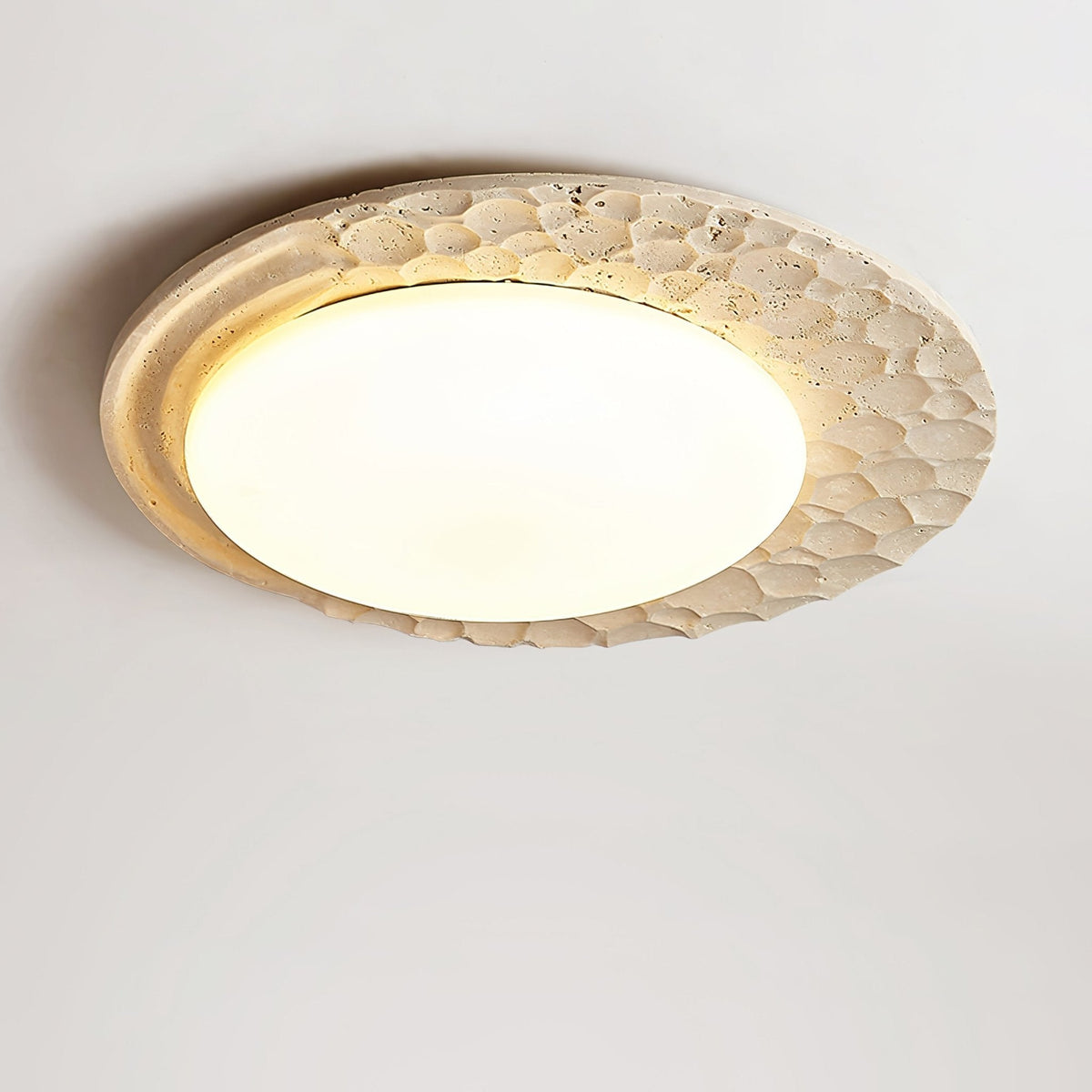 Ivsoris plafondlamp met textuur van geel travertin