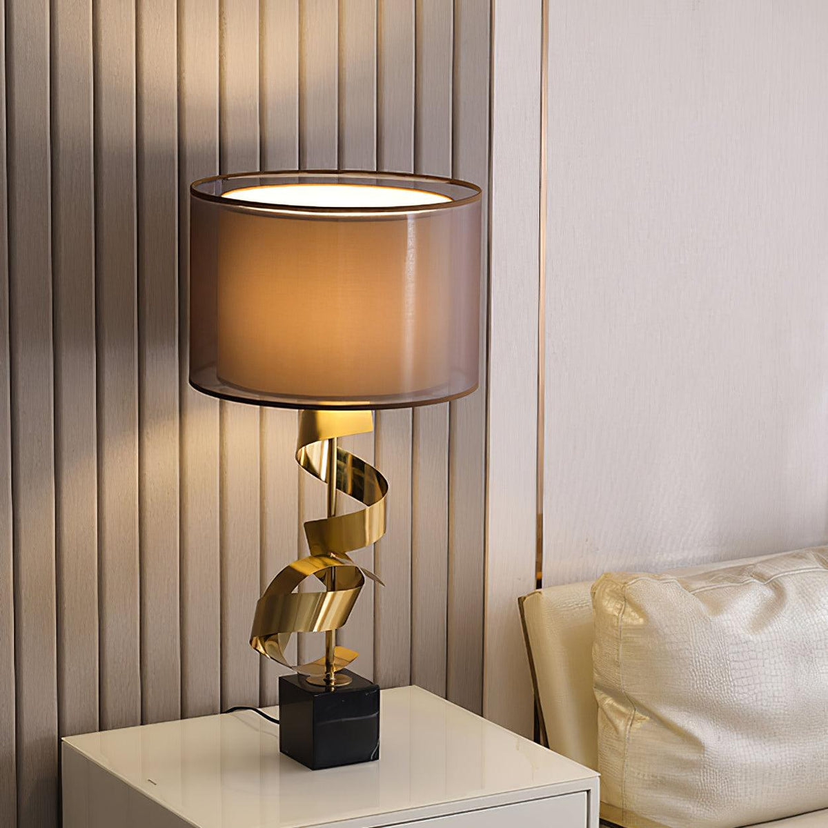 Seraph Luxe tafellamp met stoffen kap