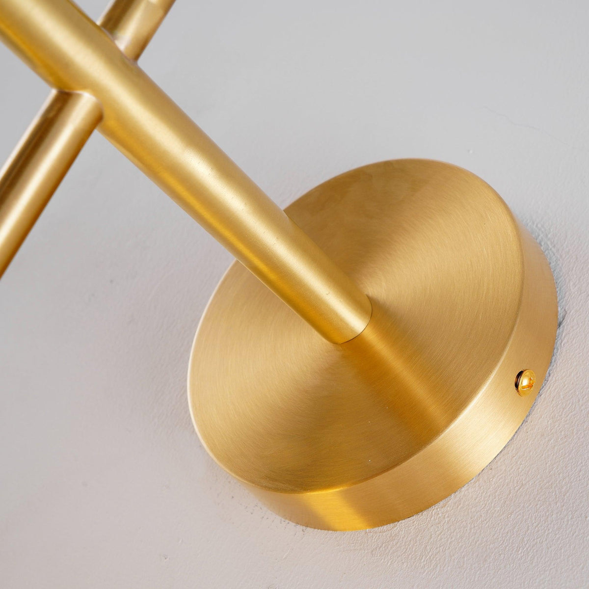 Miriiella wandlamp Verticale Bol Minimalistisch