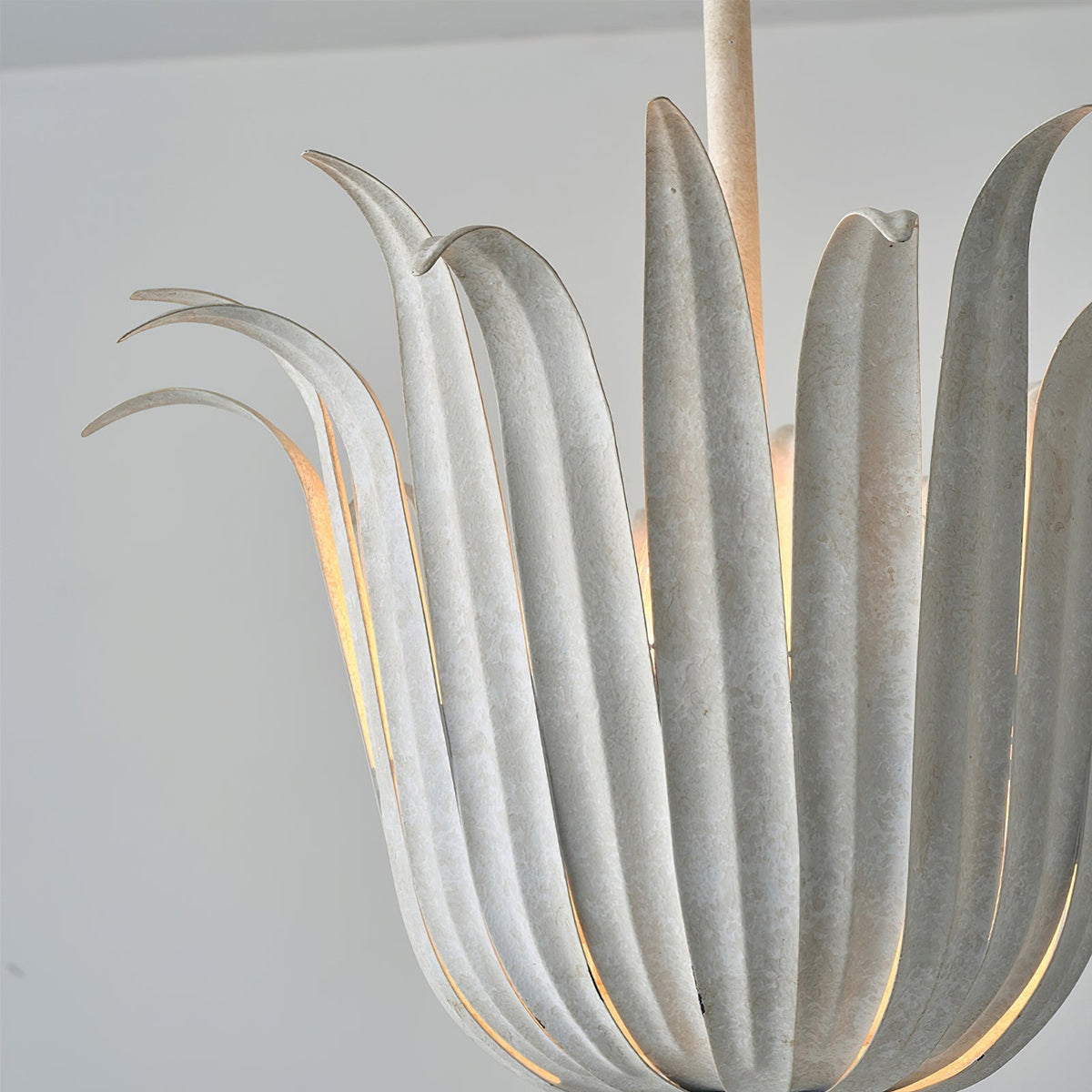 Selivaine hanglamp met bloemblaadjes