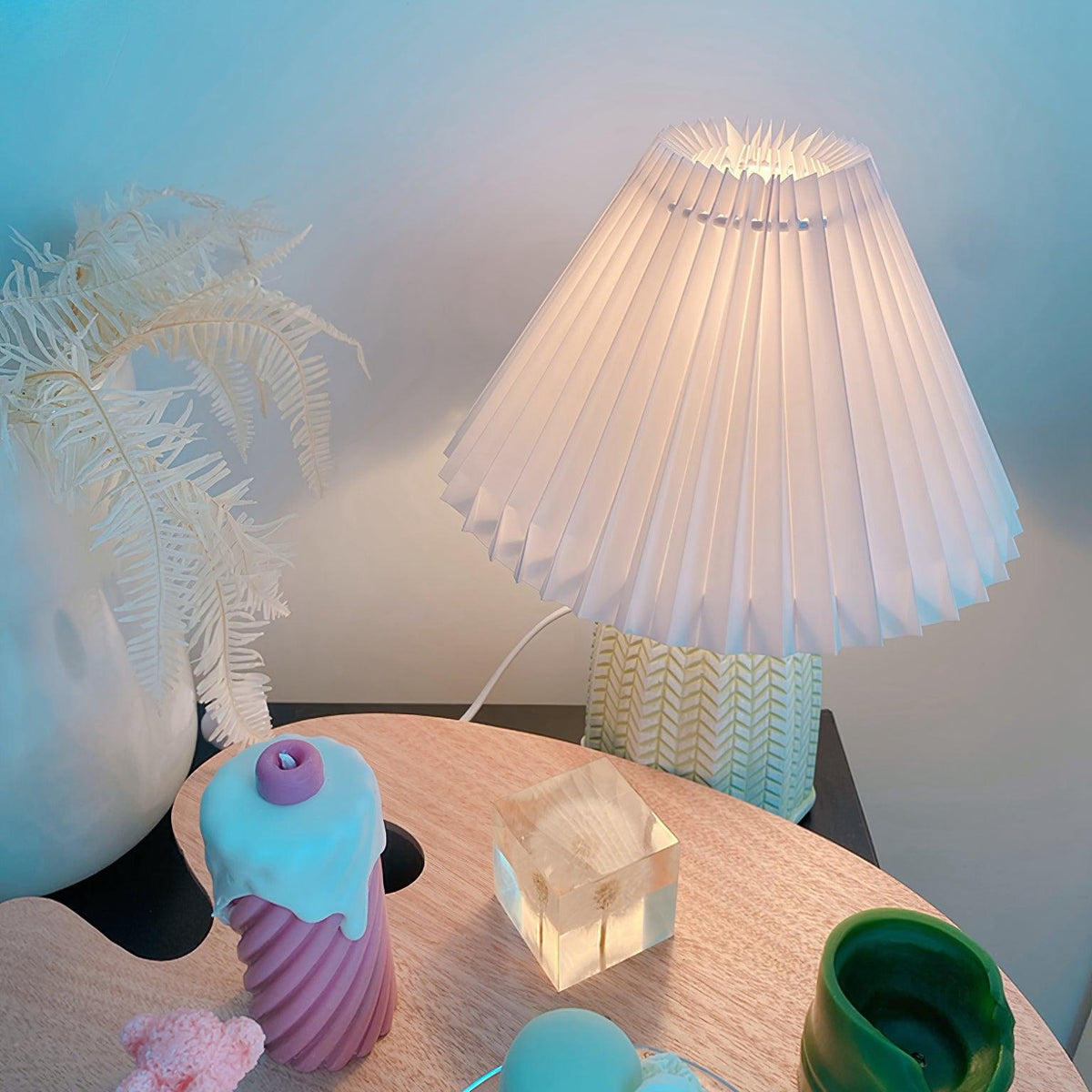 Xenlor Vintage tafellamp van stof in lichtgroen met beige kap