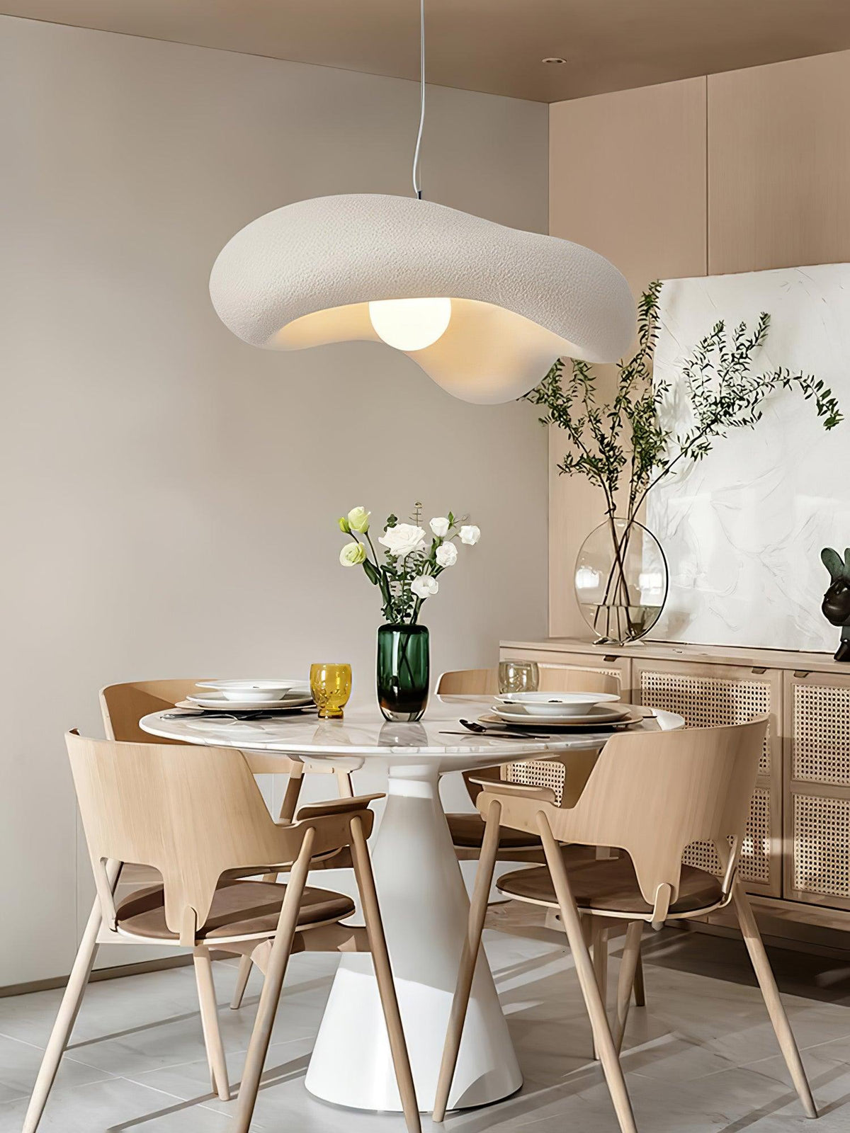 Hanglamp van hars in organische vorm voor moderne interieurs natuurlijk