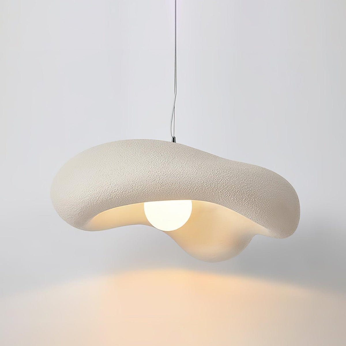 Hanglamp van hars in organische vorm voor moderne interieurs natuurlijk