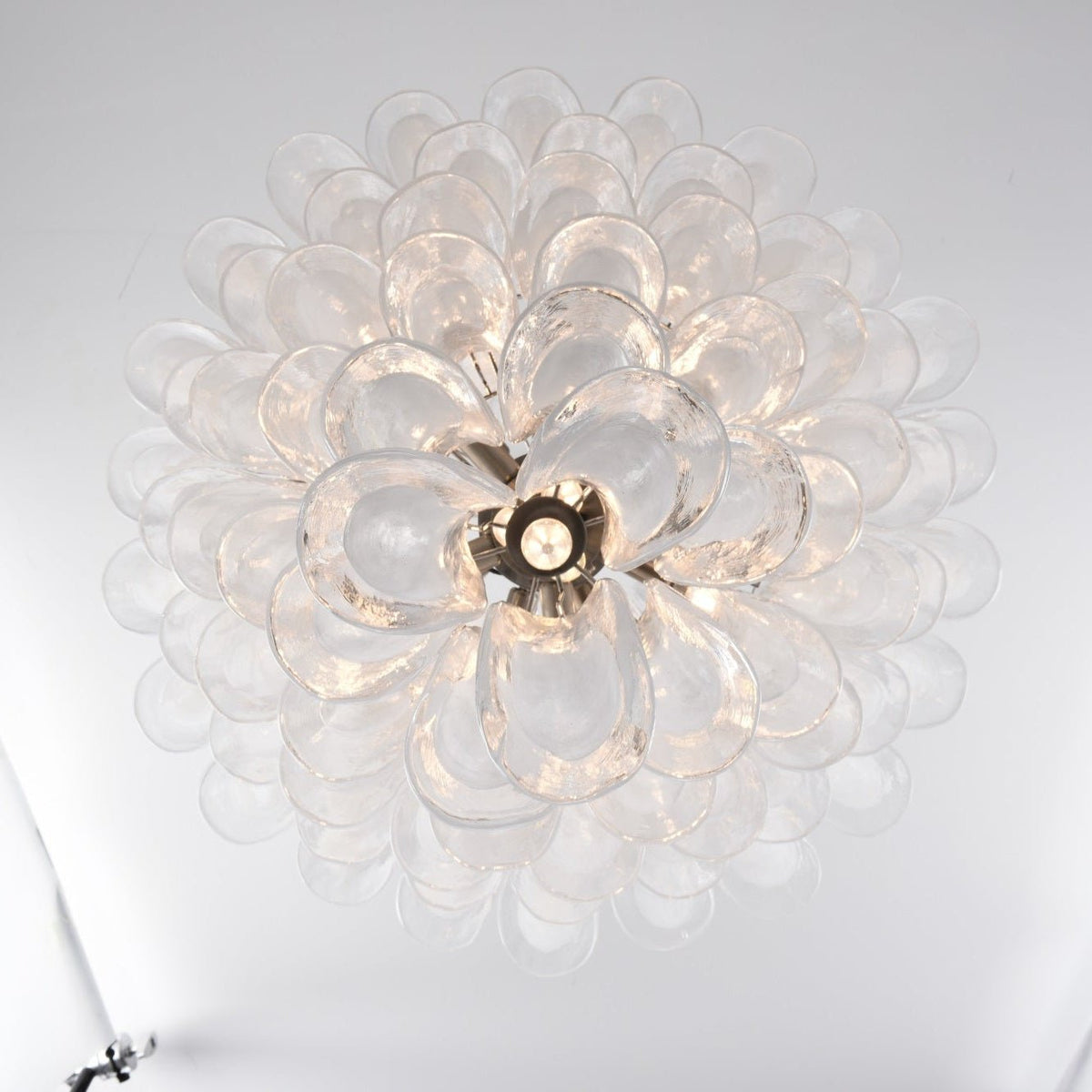 Eirivine kroonluchter wit Cloud glas Petals met bloemblaadjes