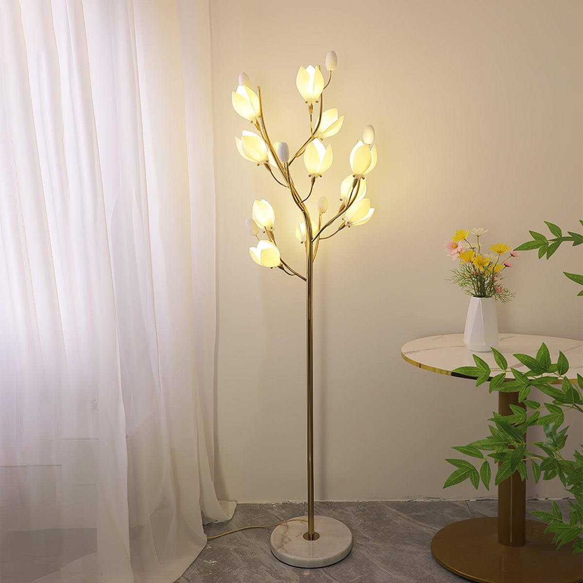 Aloza vloerlamp met artistiek keramisch ontwerp