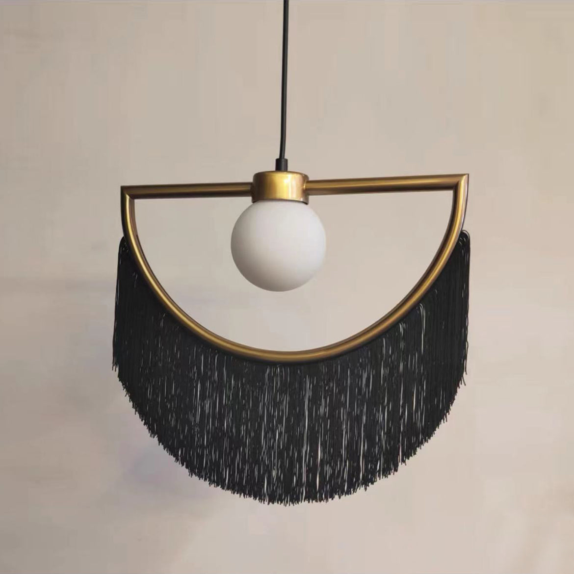 Sirove hanglamp met stoffen franjes bol retro bohemian