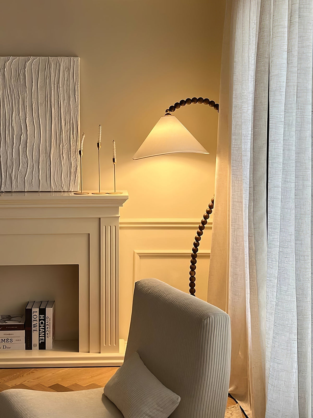 Nadia Moderne vloerlamp van walnoothout
