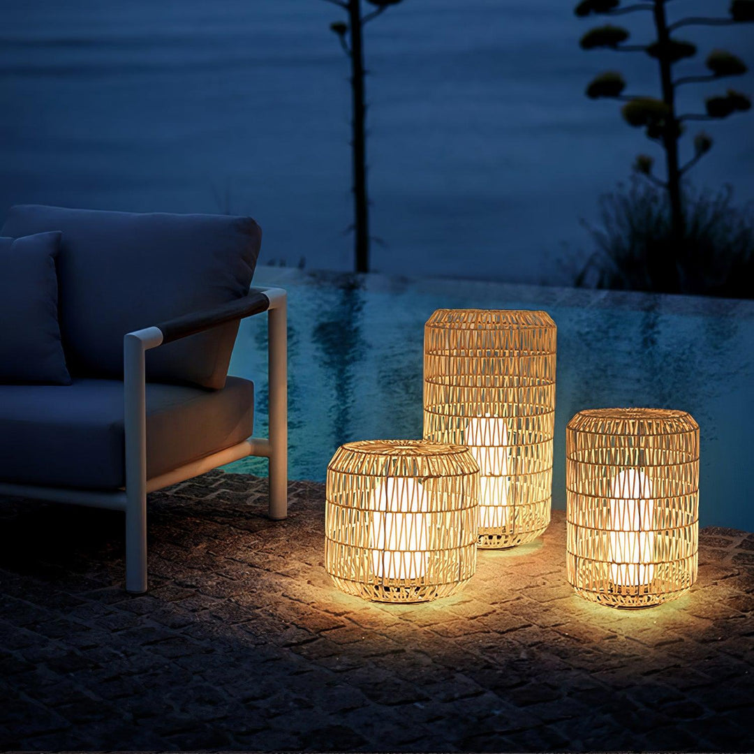 Woven rotan buitenwandlamp